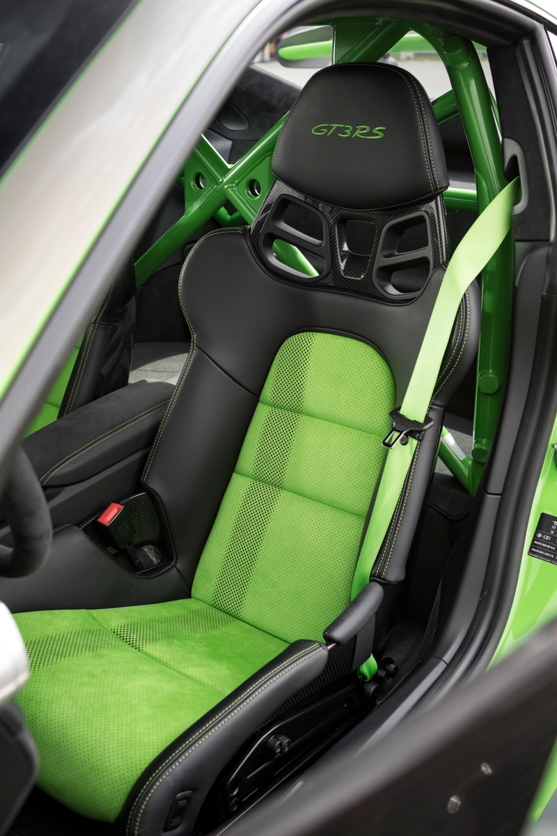 Illustration for article titled Put These Very Good 2019 Porsche 911 GT3 RS Photos In Your Life